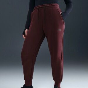 🔥NWT NIKE Sportswear Tech Fleece Mid Rise Jogger - Burgundy XL Retail $120